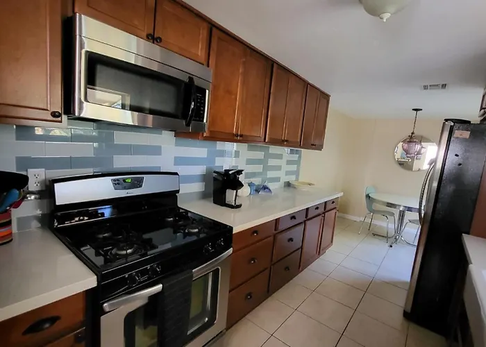 Unit 2 - Stylish 2br Downtown Retreat In Roosevelt Row, Parking Included Phoenix