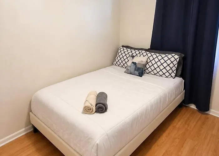 Unit 2 - Stylish 2br Downtown Retreat In Roosevelt Row, Parking Included *