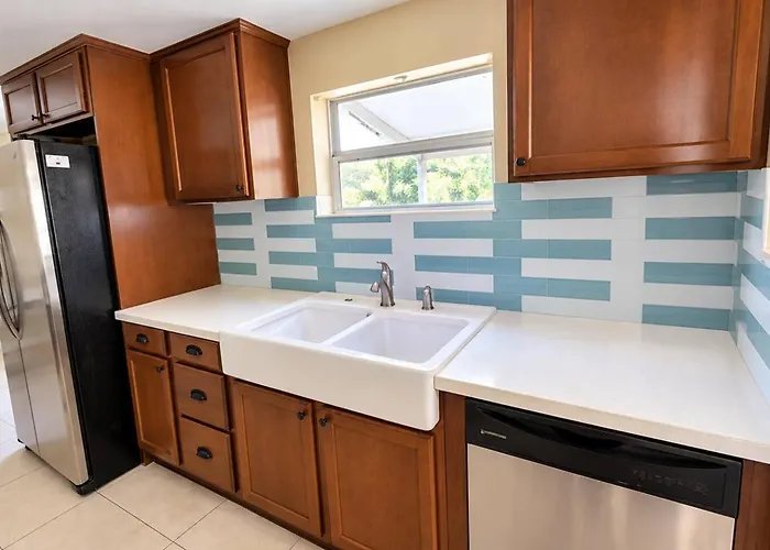 Unit 2 - Stylish 2br Downtown Retreat In Roosevelt Row, Parking Included Apartament *